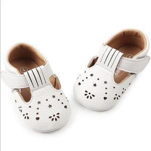 Estamico baby shoes